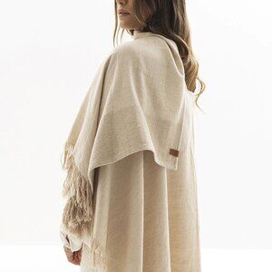RUANA APOCA (TEAR) (GUANACO FIBER, MERINO WOOL AND COTTON)